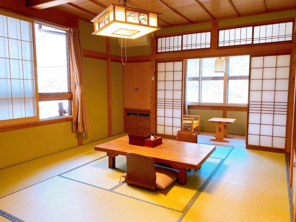 Hakuunsou Hotel Takayama  Eksteriør billede